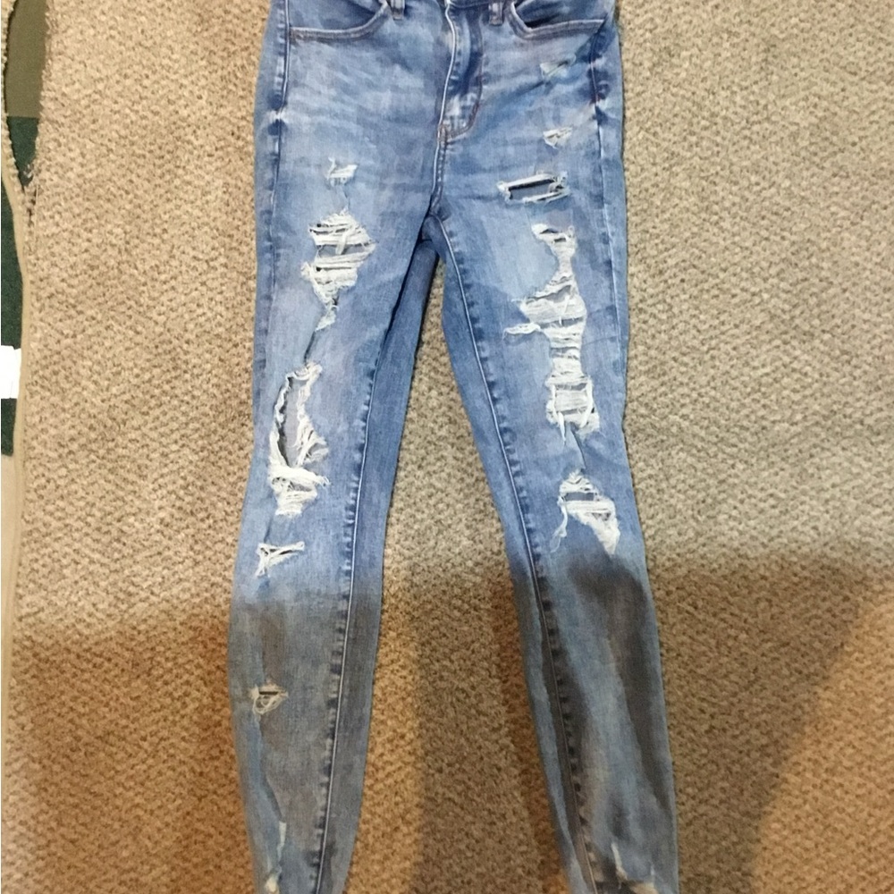 American Eagle Outfitters Light Blue Distressed Skinny Jeans